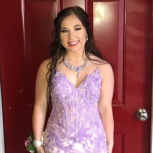 Meet your Posher, Katelyn